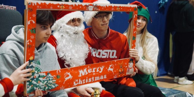 Szkolny jarmark w szczytnym celu 1 jarmarkszkolny 7