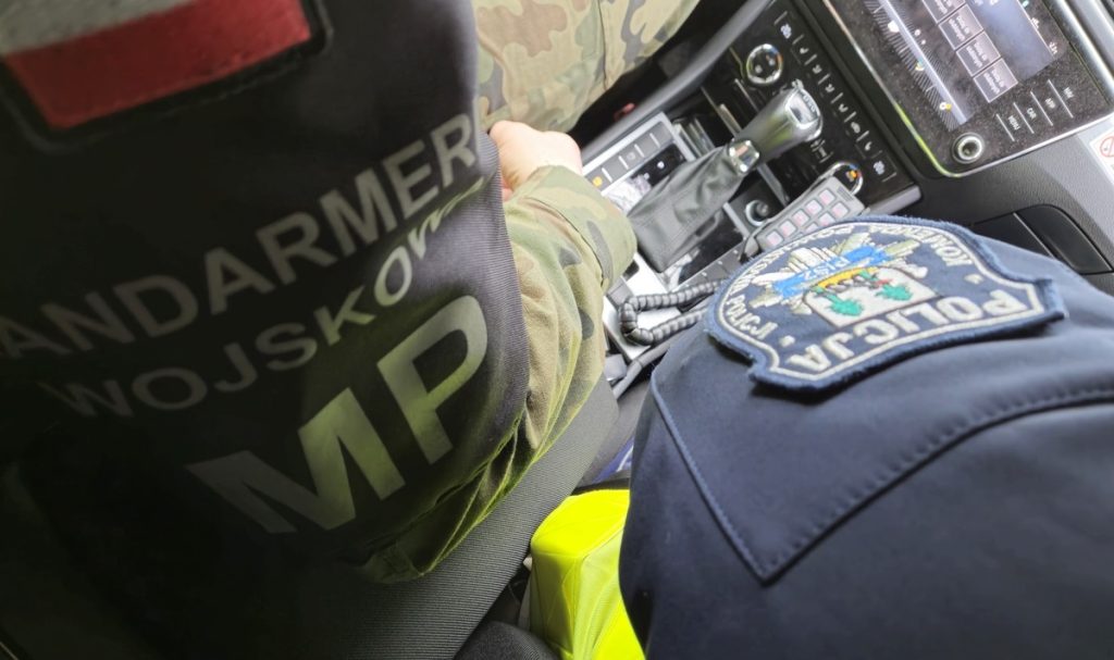 Mundurowi uratowali życie 46-latkowi 1 shshsjksol