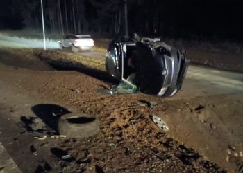 Wypadek z udziałem trzech aut na DK65. Są osoby poszkodowane 2 zdj. KPP w Ełku