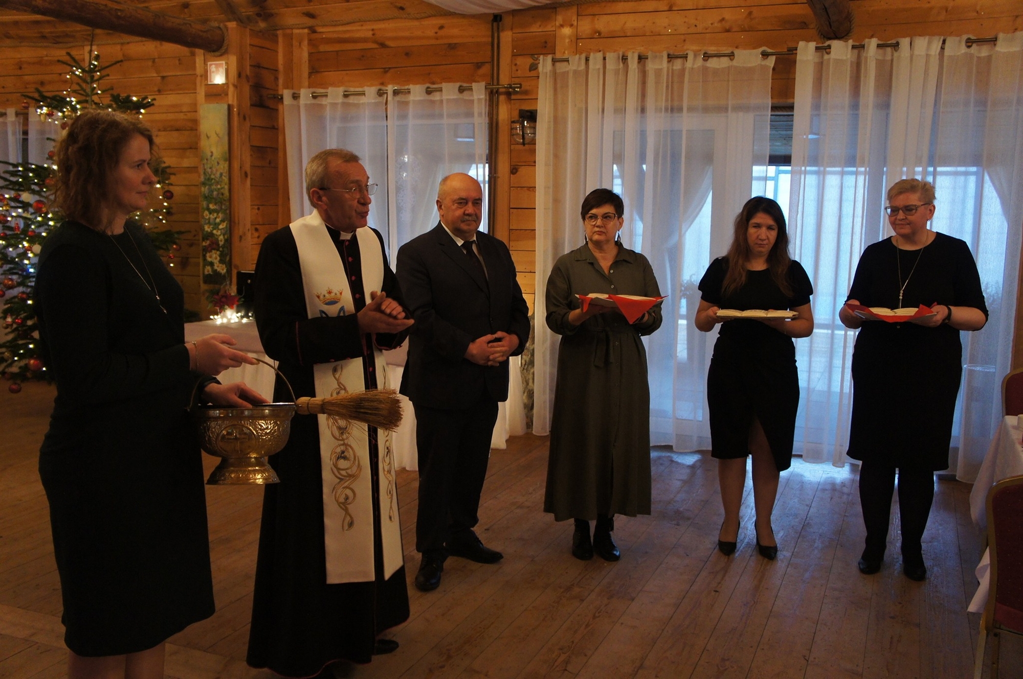 Tradycyjnie i klimatycznie w Wiżajnach 4 zrodlo Swietlica Gminna w Wizajnach003