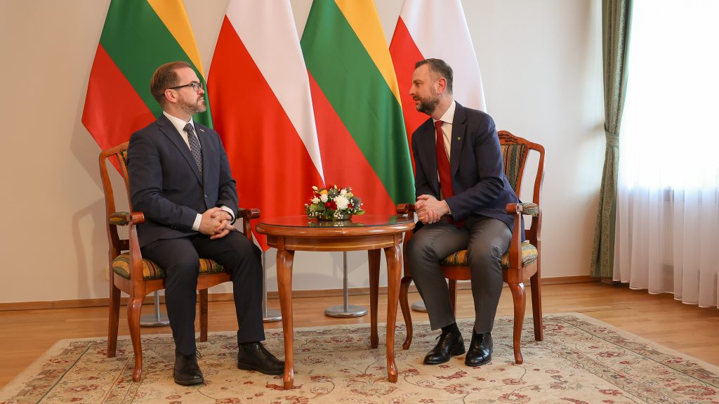 1ce417c0 6658 4f78 8006 8b0a1b0bd29c