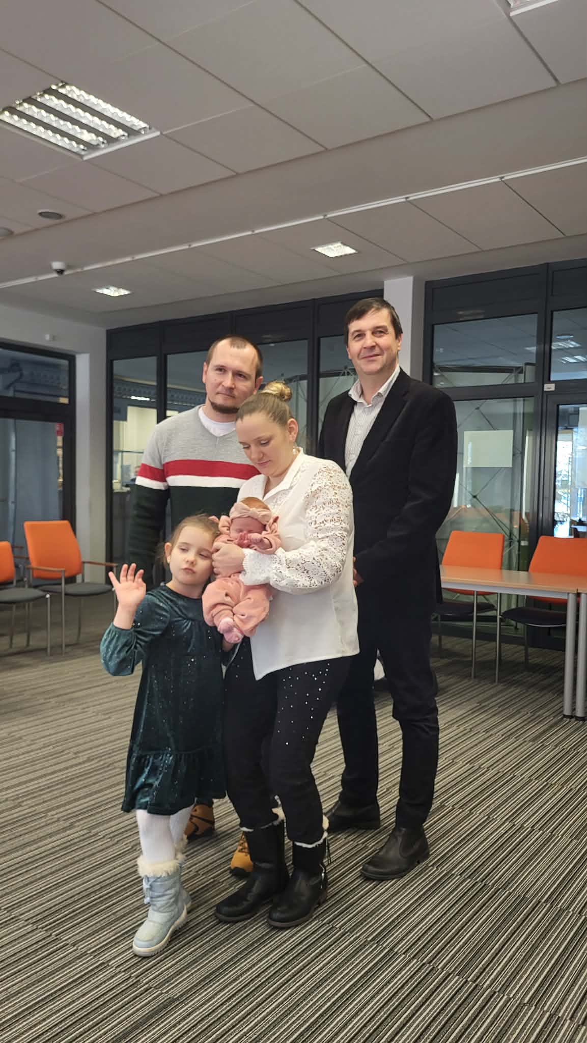 Pierwsze dziecko w gminie Suwałki otrzymało wyprawkę 21 35378917 103c 4202 8de9 99dd9df3b9d3