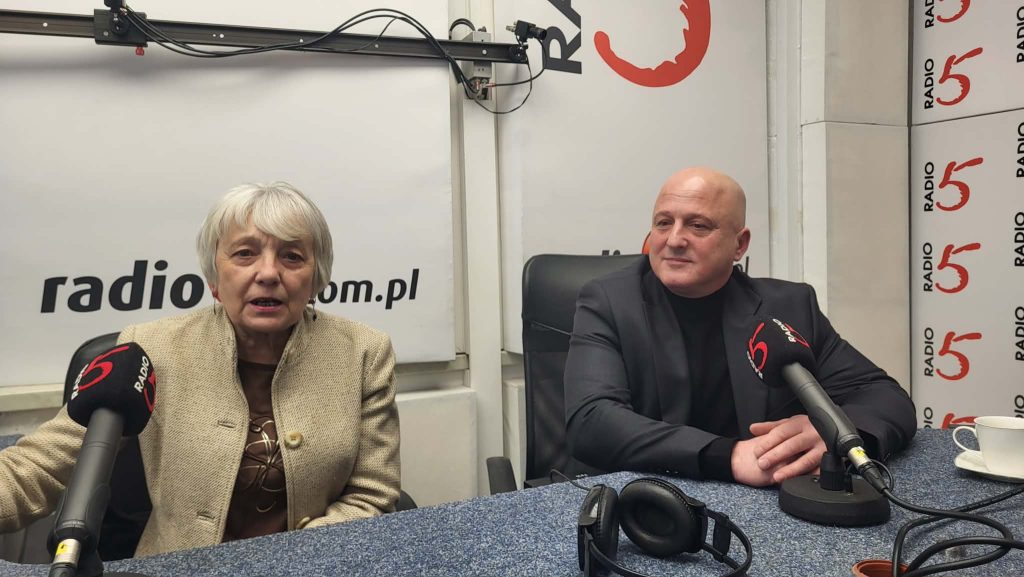 4ac13f42 59d7 431f ae1d c643a4cb9ace