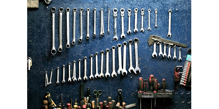 Domowe prace techniczne – sprzęt i akcesoria, które ułatwiają codzienne zadania 1 9 3