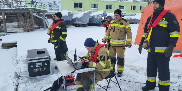 96032627 8d35 4bc2 8a6e 157079529e3f