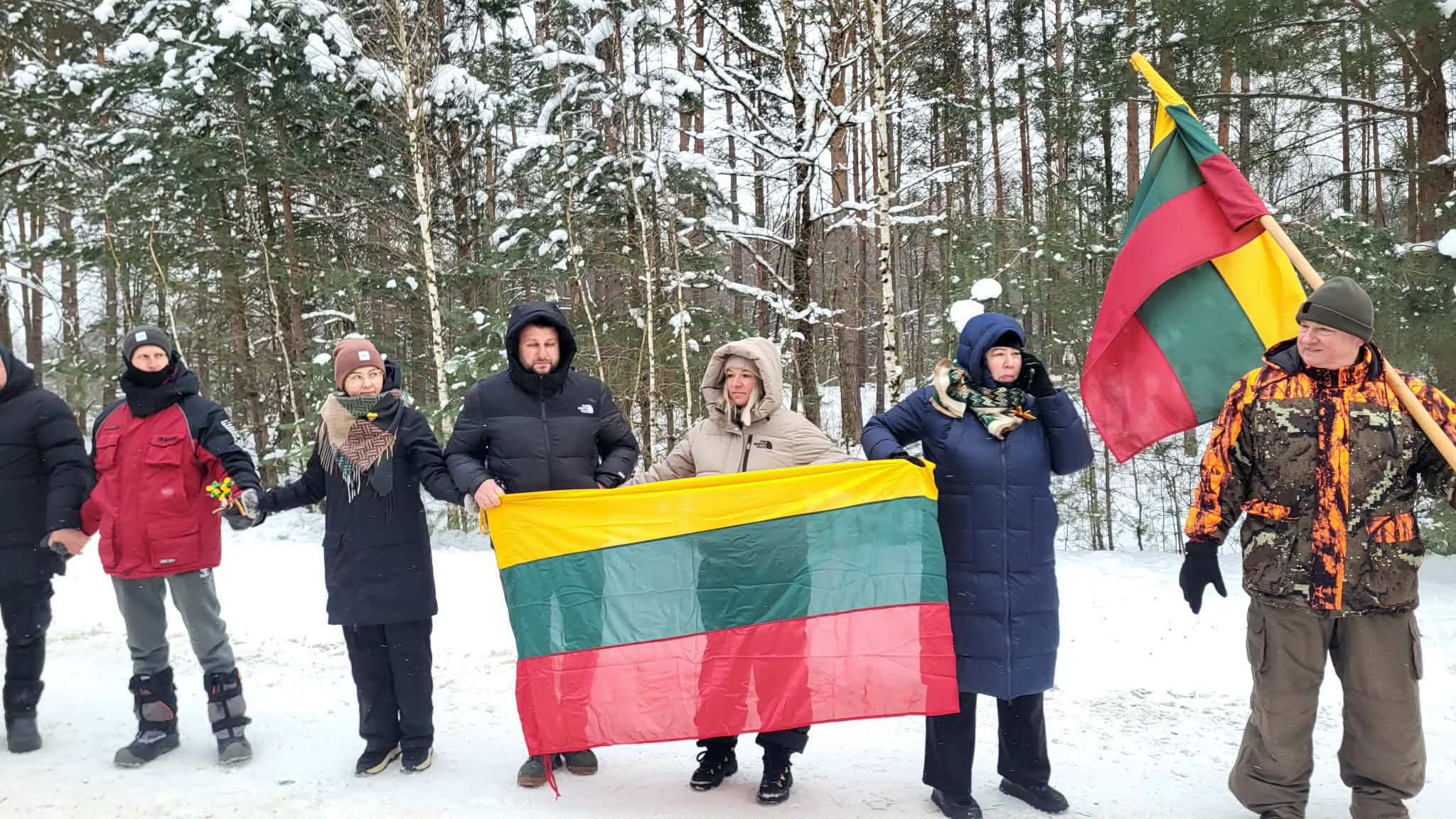 Polacy i Litwini protestowali w Kopciowie - nie chcą poligonu 16 Messenger creation 0EC83EF9 2B1B 457F AA93 E8B61C654F9B