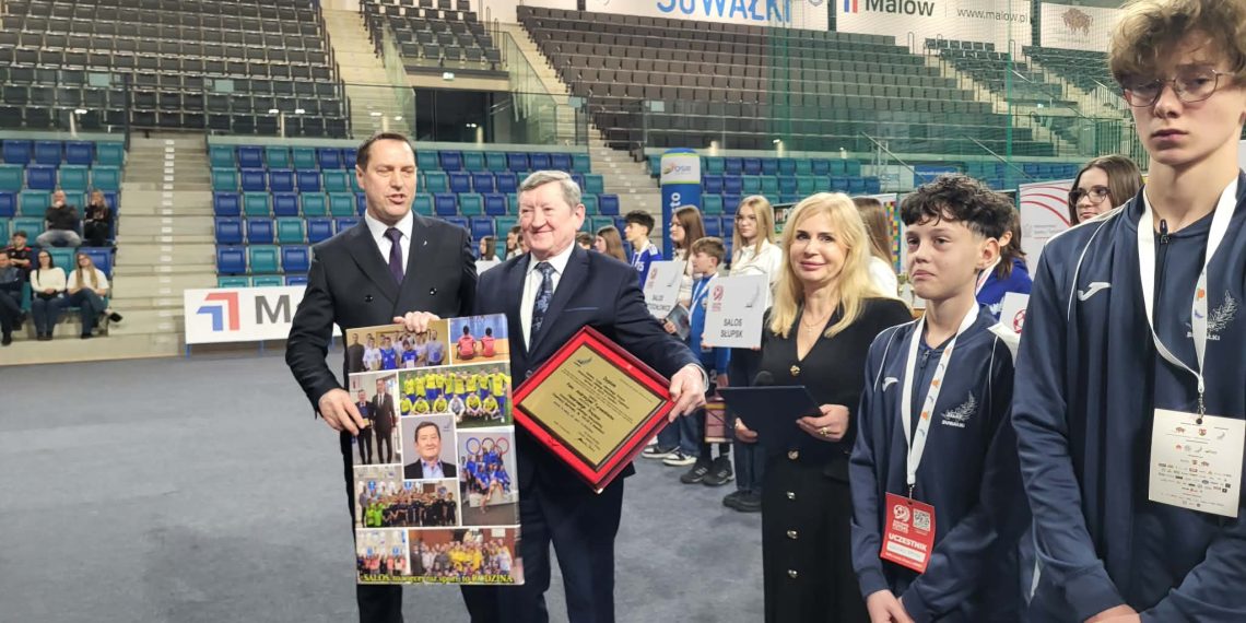 Messenger creation 18674F8B 9FB1 4B6F A9BD 4DB669BC3718