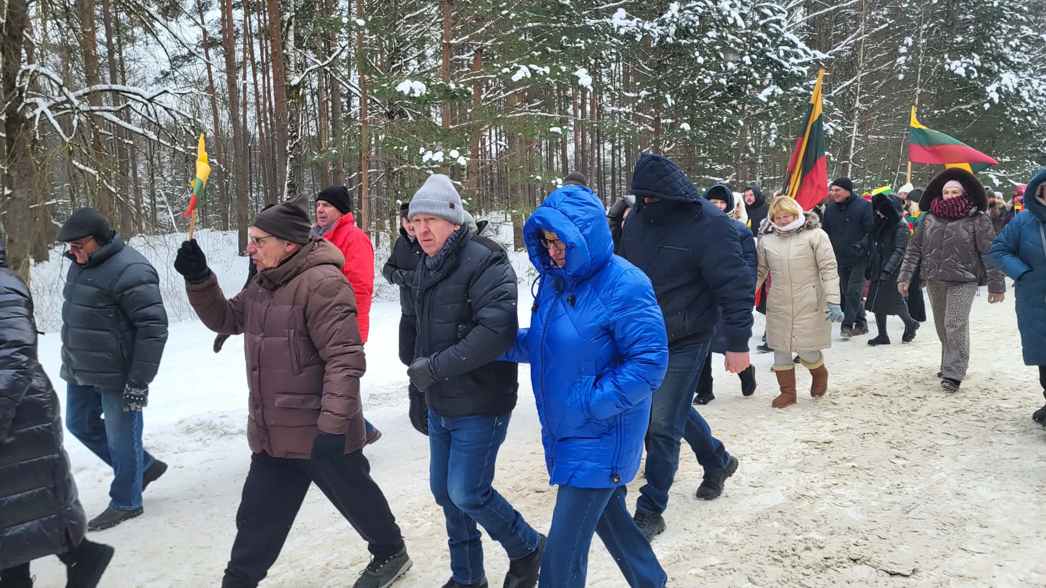 Polacy i Litwini protestowali w Kopciowie - nie chcą poligonu 24 Messenger creation 6099E8FF 0519 42FB 950A 581C72F61F40 2