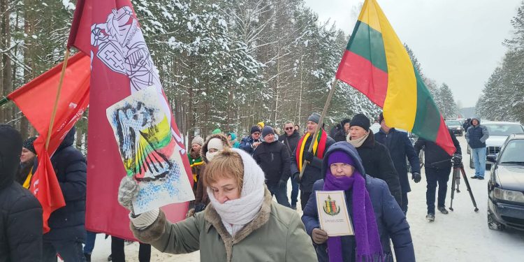 Messenger creation D1E6E095 4748 4DCC 923F ABC30CAEF726