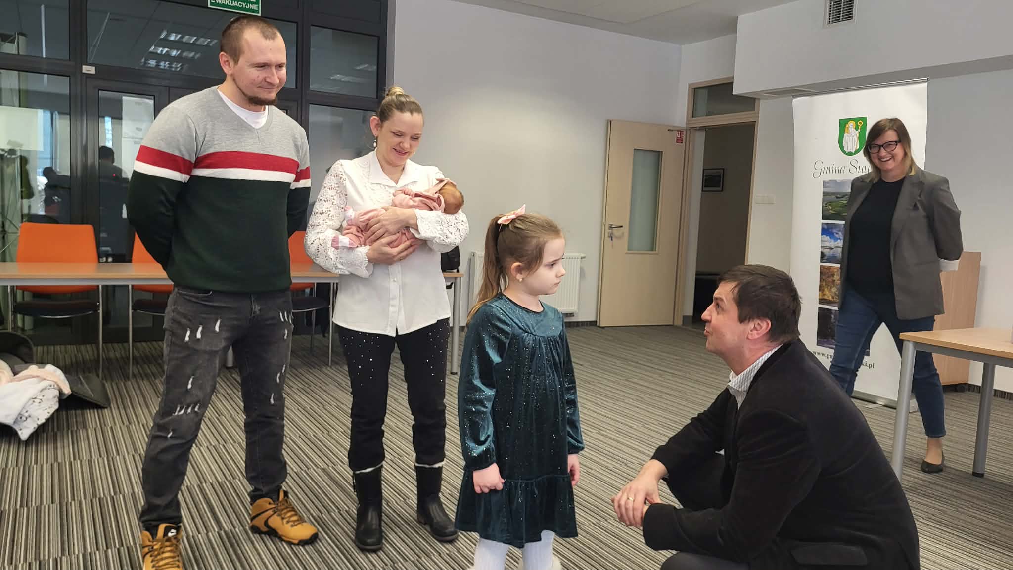 Pierwsze dziecko w gminie Suwałki otrzymało wyprawkę 4 a0380d5d 5a51 4026 bdcb 509656f9609b