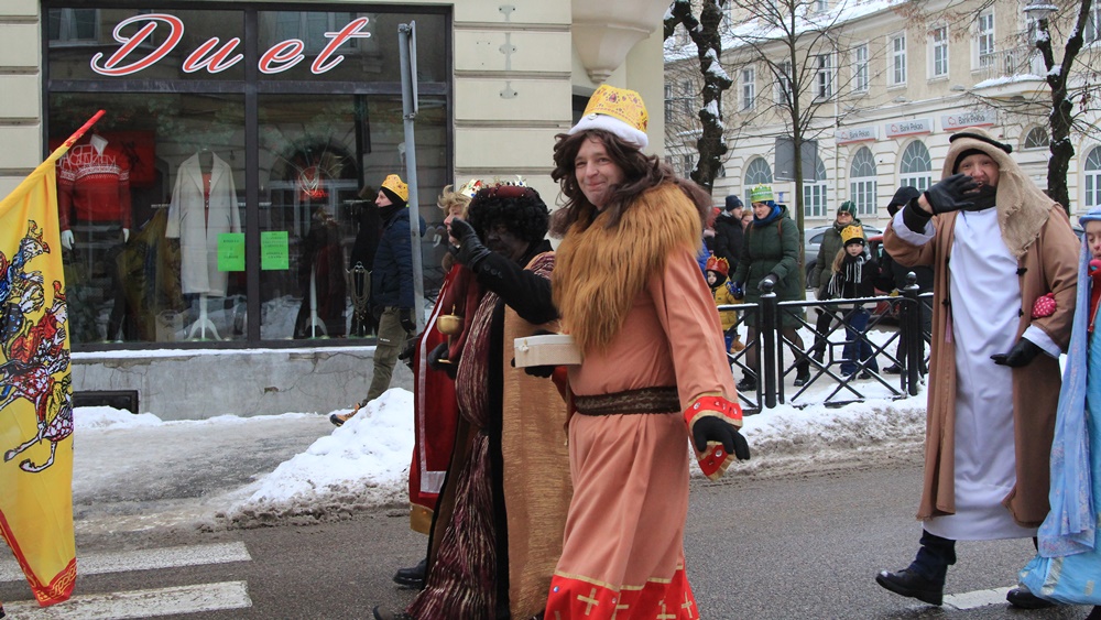 Ełk. Orszak Trzech Króli przeszedł ulicami miasta 12 a11