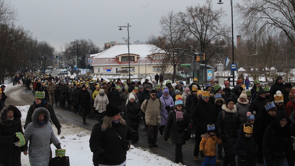 Ełk. Orszak Trzech Króli przeszedł ulicami miasta 9 a8