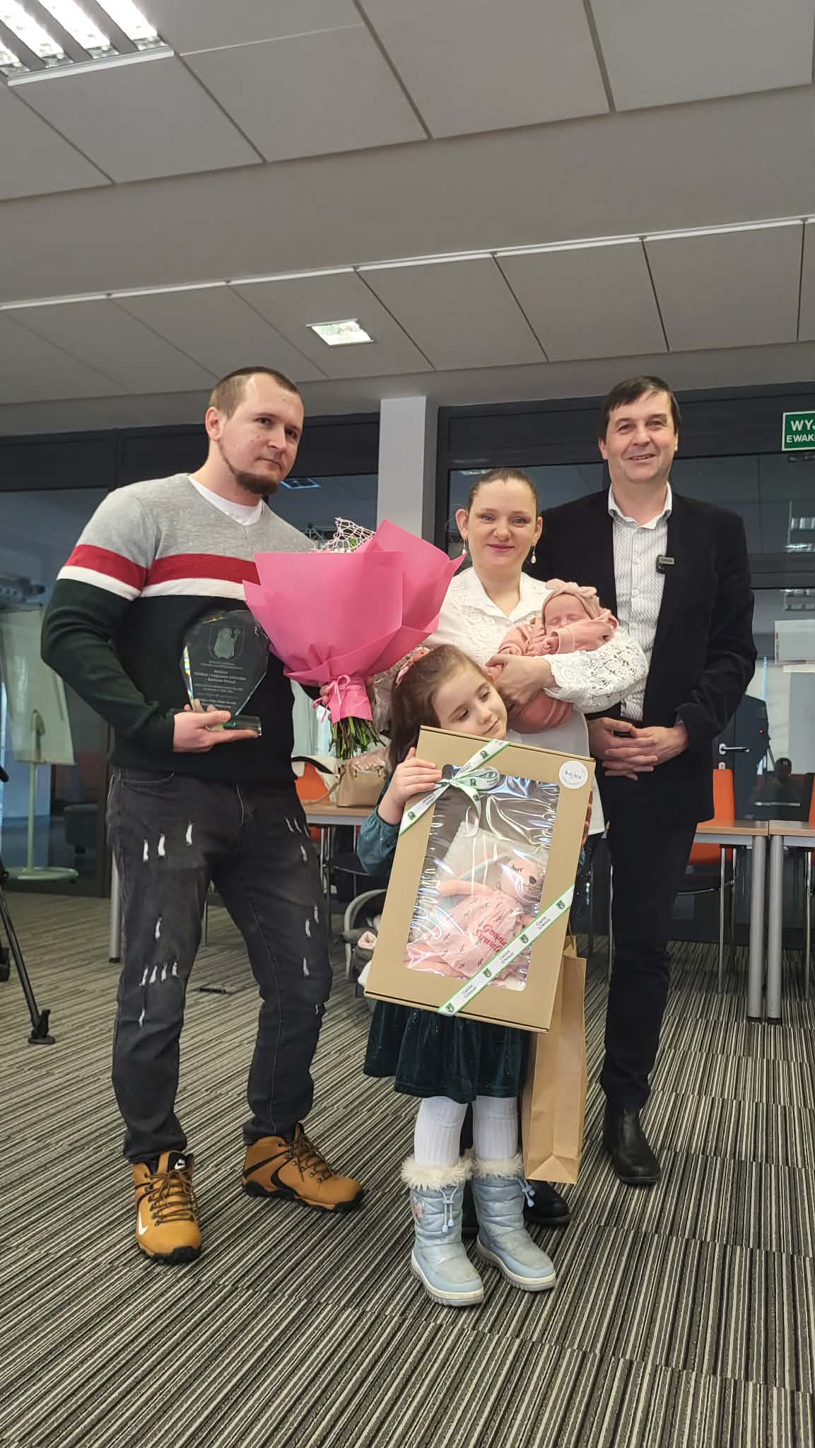 Pierwsze dziecko w gminie Suwałki otrzymało wyprawkę 12 b08fbd35 dead 4e84 b3fd 8a869291f6fa