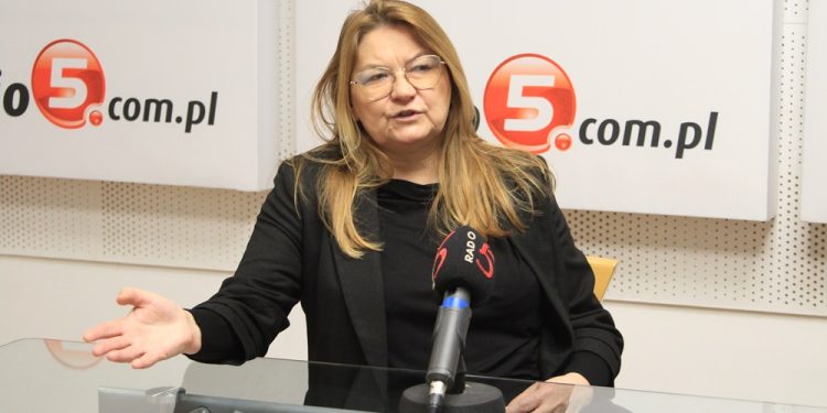 Iwona Adeszko, dyrektor Miejskiej Biblioteki Publicznej w Ełku/Fot. Radio 5