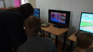 Pikselowe przygody w bibliotece 17 retrogranie 16