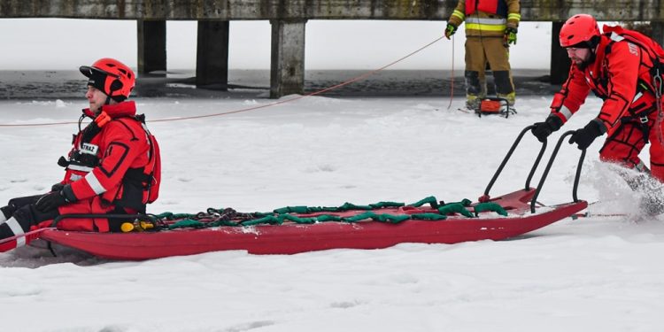 zdjęcie ilustracyjne Komenda Powiatowa Państwowej Straży Pożarnej w Olecku