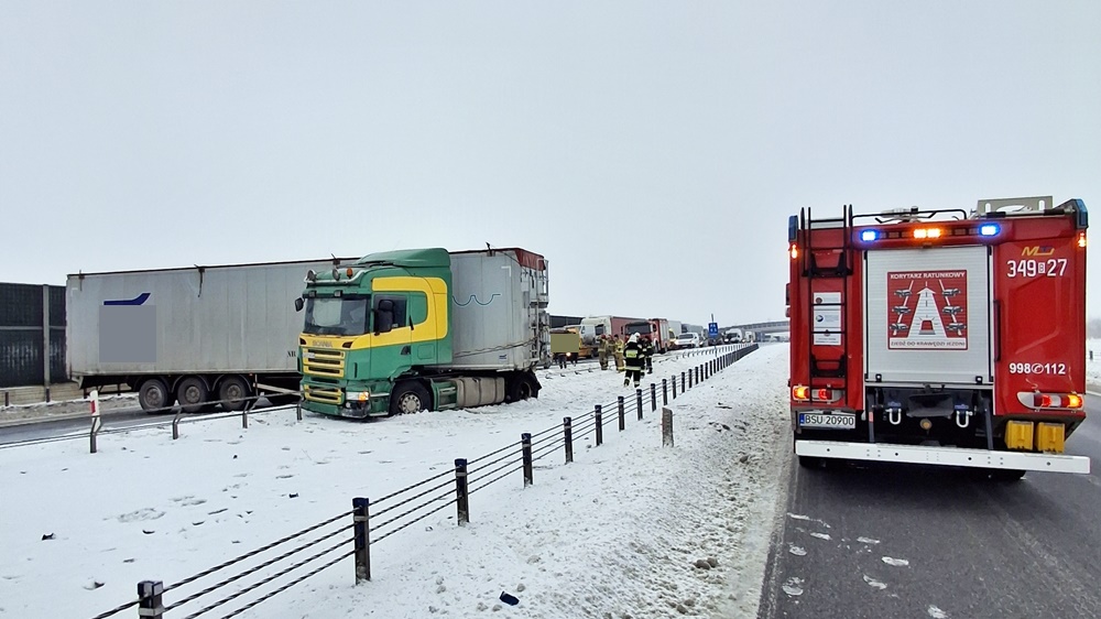 Duże utrudnienia na trasie S61 za Suwałkami 2 tir2