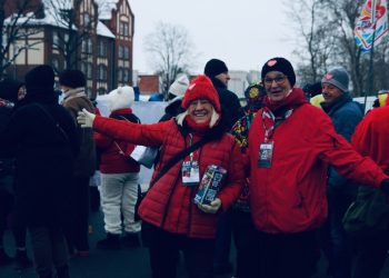 Kolorowa parada przeszła ulicami Ełku 3 wosp parada i eck 5