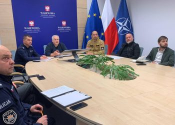 Trudne warunki pogodowe były tematem odprawy RCB 3 zdj. Warmińsko-Mazurski Urząd Wojewódzki w Olsztynie