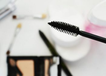 Jak zacząć w branży beauty? Praktyczny poradnik dla początkujących stylistek 4 6 2