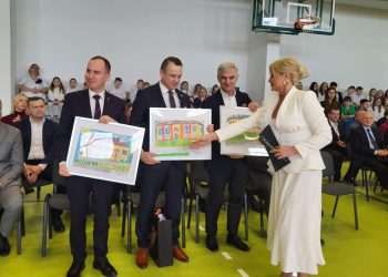 Wielkie otwarcie w Gibach 3 894d348f a0a9 45b2 a44c 9bd42f8a9b78