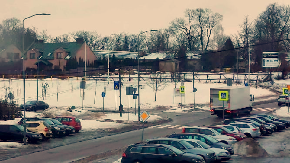 Problem z parkowaniem przy jednostce wojskowej 1 Image1 2