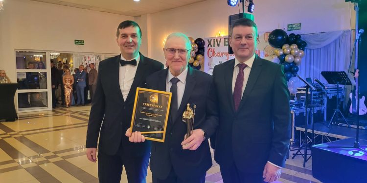 Messenger creation 44DA2E42 7D00 4DB4 8AA0 8408E90CDB04