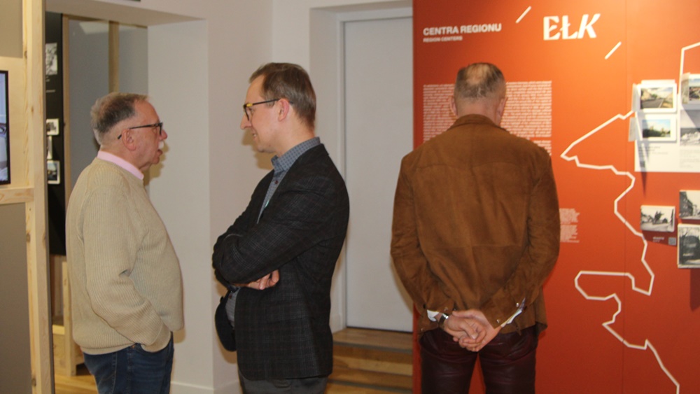 Nowa wystawa otwarta 8 a9