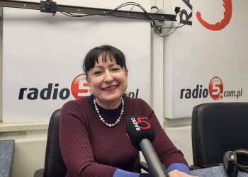 d18abcb5 f8ab 419e a157 69772e77dee6