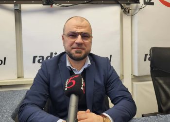 e5602790 8a70 4b2b b6b2 b3631f611356