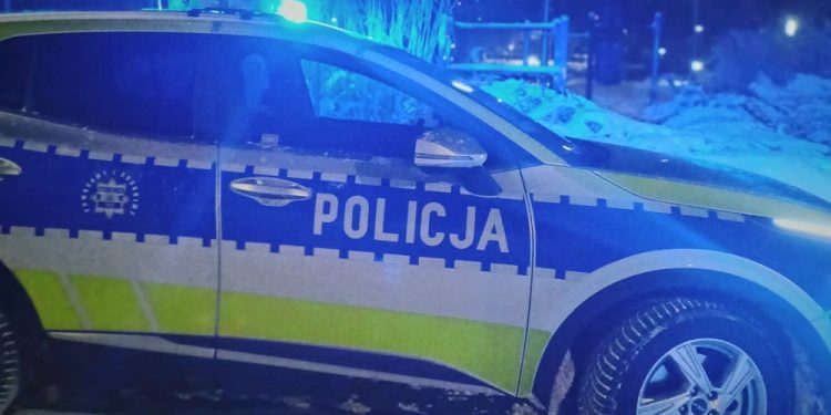 Widząc zagubioną seniorkę zaalarmowała służby 1 zdj. KPP w Ełku