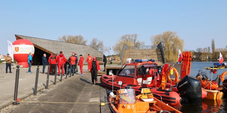 źródło: FB Mirosław Karolczuk Burmistrz Augustowa