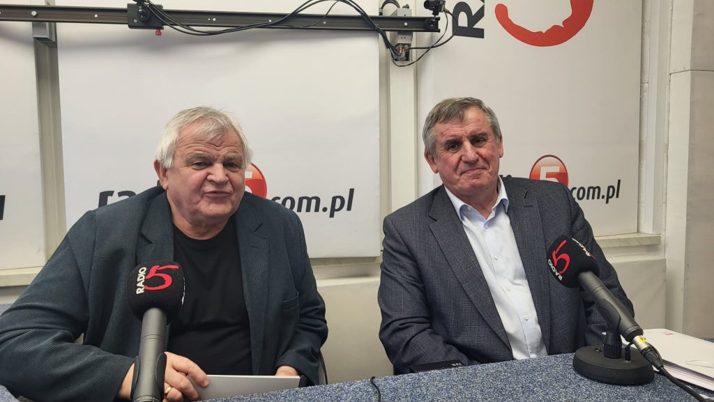 6e3affaf 44c9 45fa bd4d f1818cf637e3