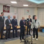 7a03d741 2fe7 429b 8b77 4eff6eab222b 1