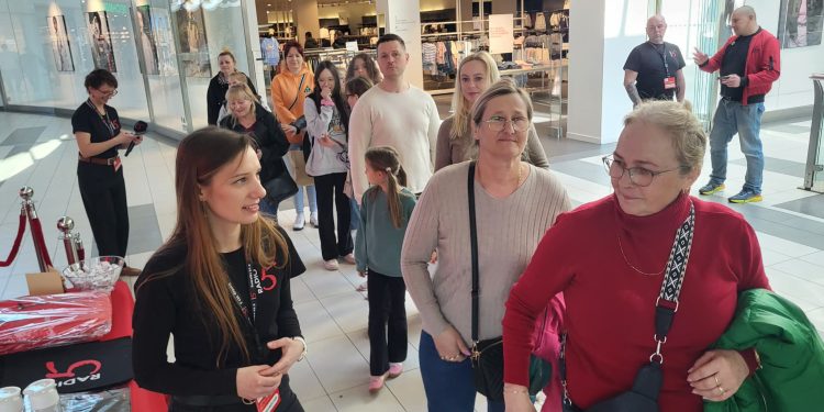 Messenger creation 1FC47A79 CA8C 4810 AF46 0961F3B5D9D5