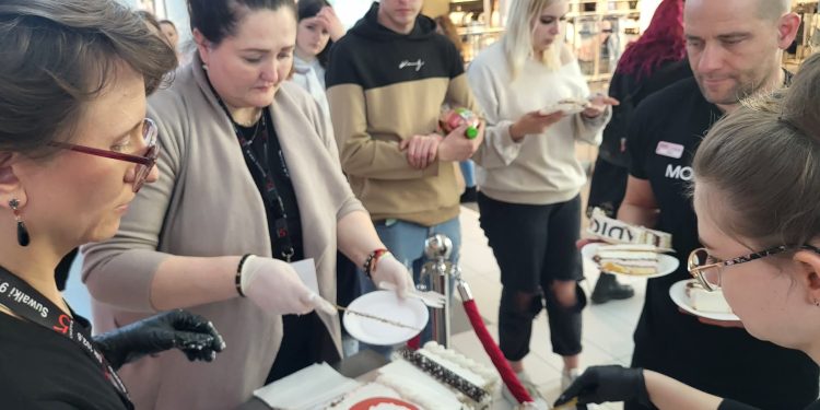 Messenger creation 5205BA0F 5CAB 40E4 9794 A3D114A39446