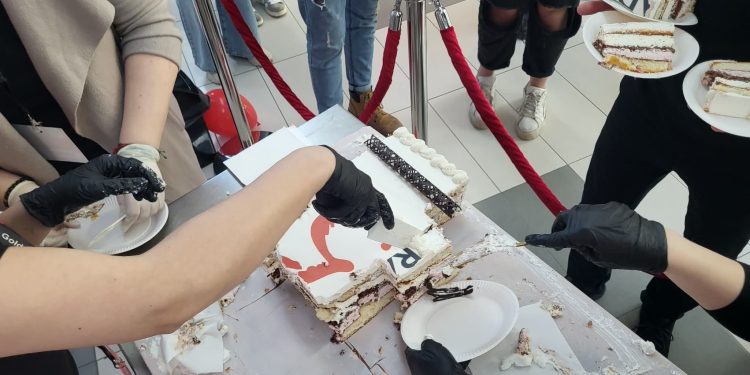 Messenger creation 5759DD1D B91B 439E 90FB 4931BC674654