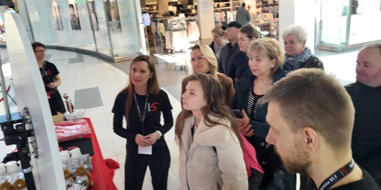 Messenger creation 959CA1D8 A6F3 4220 BF3B 04B8F2E23A67