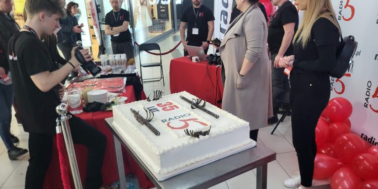 Messenger creation D3C86B4E C61A 466D B202 C505F324BF07