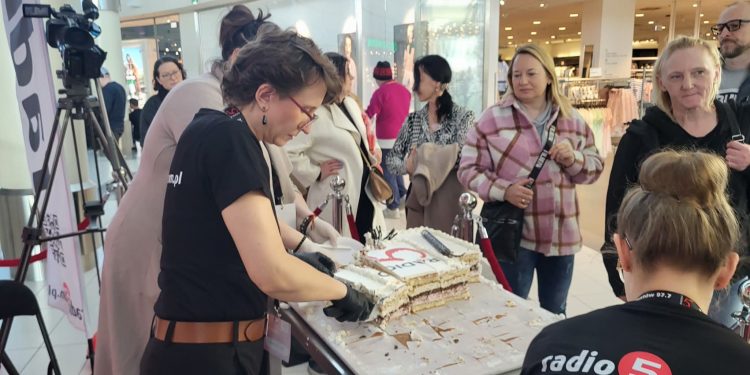 Messenger creation D91BD686 2307 434B A361 C48D3483AD01