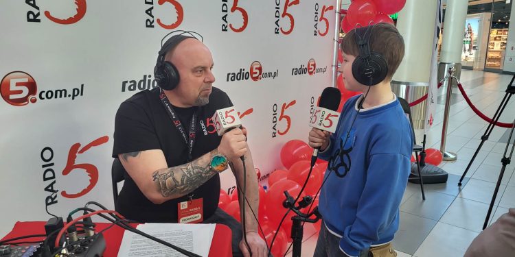 Messenger creation F06ED834 ECFB 4DEF BAE9 E6674B1AA86B