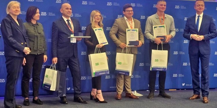 Laureaci ubiegłorocznych zmagań ZSZ Wysokie Mazowieckie. FOT ZUS Białystok