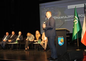 Minister Krajewski usłyszał wiele pytań od rolników 2 a g