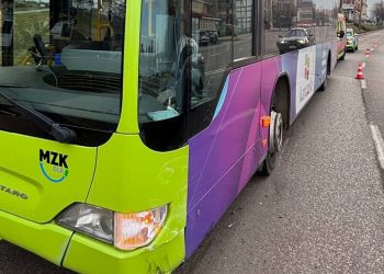 Pasażerka trafiła do szpitala 3 Fot. KPP Ełk