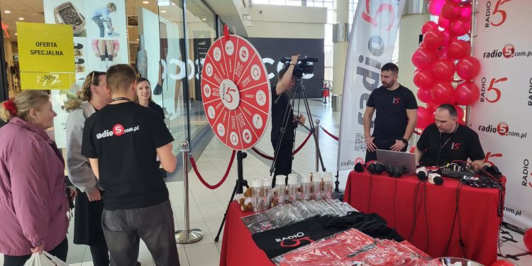 b3edd5b3 7c75 4cfe b035 6dcb7cb49697