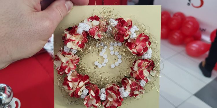 b5e4e1e0 b128 4a72 a3a2 bdda0177be4d