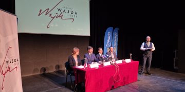 b863c8b6 9aa8 4e59 86d0 067902b03971