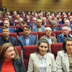 c85c8240 a640 43c3 a40d 3bd00abae968