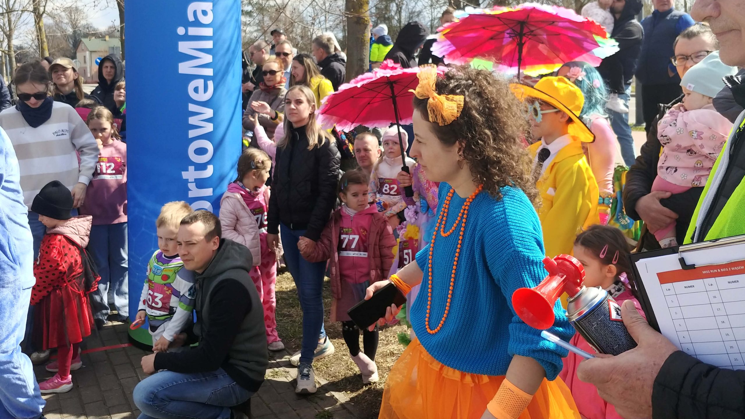 Biegli w szpilkach i z wąsem 12 12 04 Biegi w Suwalkach 11 scaled