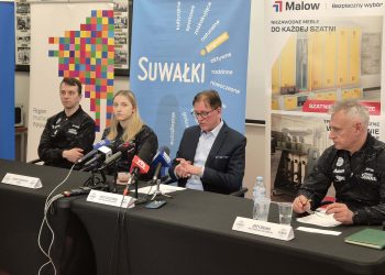 2e4c6f41 4a40 43bc 82bb acf517e16582